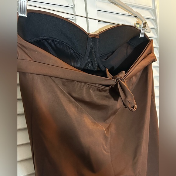 Lands’s End chocolate brown one piece halter bathing suit size 16, NWOT - Picture 3 of 7